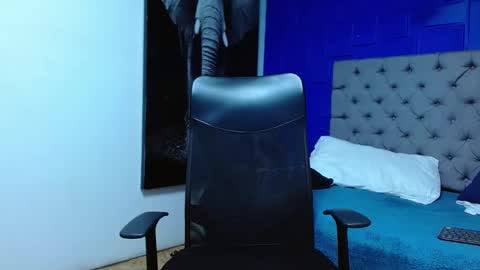 Andre Parker online show from 02.05.25