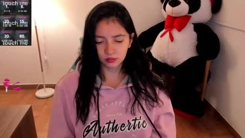 Snapshot of andrea_bonnie chatting on 03.01.25 andrea_bonnie online show from 03.01.25