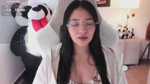 Snapshot of andrea_bonnie chatting on 01.12.26 andrea_bonnie online show from 01.12.26
