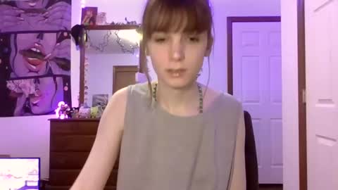 Snapshot of andrea_davenport chatting on 01.25.25 andrea online show from 01.25.25