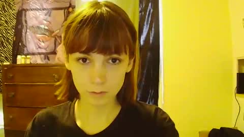 Snapshot of andrea_davenport chatting on 11.12.25 andrea online show from 11.12.25