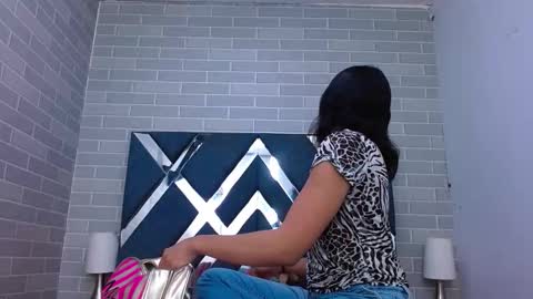 Snapshot of andrea_gill_ chatting on 09.10.25 Andres Gil online show from 09.10.25