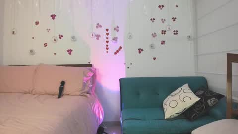 Snapshot of andrea_guz chatting on 01.18.25 ANDREA IM INDEPENDENT MODEL online show from 01.18.25