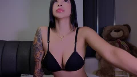    online show from 05.04.26