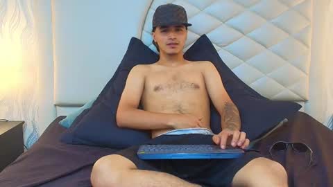 Snapshot of andreao_pirlo chatting on 07.28.26 Andreao online show from 07.28.26
