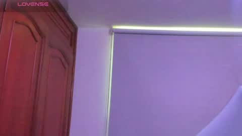 andreaqueenn online show from 03.24.26