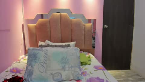 A n d r  e a S w e e t  online show from 02.25.26