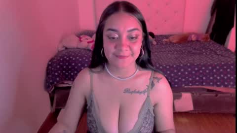 Snapshot of andrebigboobs chatting on 12.13.24 Andre online show from 12.13.24