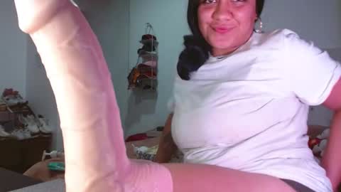 Snapshot of andrebigboobs chatting on 02.23.25 Andre online show from 02.23.25