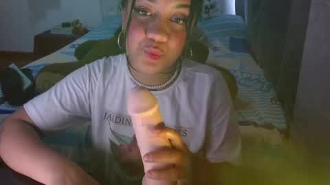 Snapshot of andrebigboobs chatting on 02.27.25 Andre online show from 02.27.25