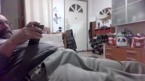 Snapshot of andrecool979 chatting on 04.12.26 Andre online show from 04.12.26
