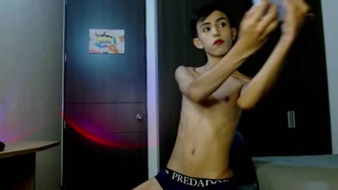 Snapshot of andreew_santana chatting on 10.15.25 Andrew online show from 10.15.25