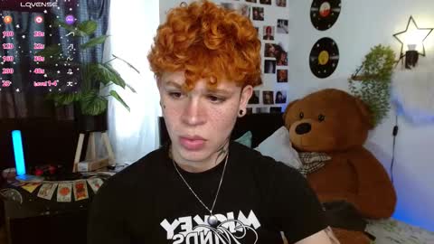 Snapshot of andreewwolffman chatting on 09.20.25 Andrew online show from 09.20.25