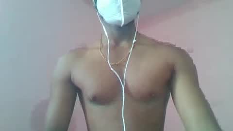 andres01_ online show from 10.13.25