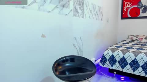 Snapshot of andressdean chatting on 12.04.24 Andres Dean online show from 12.04.24