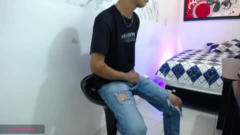 Snapshot of andressdean chatting on 12.13.24 Andres Dean online show from 12.13.24