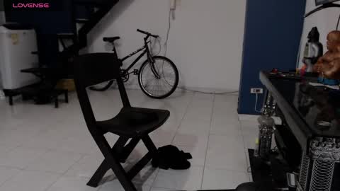 Snapshot of andressdean chatting on 12.15.24 Andres Dean online show from 12.15.24