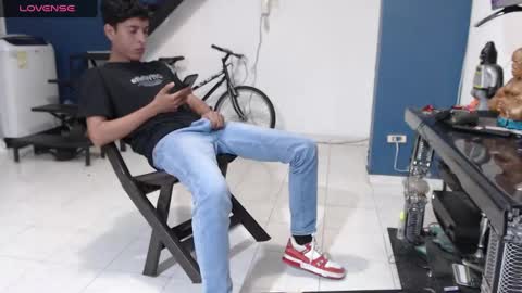 Snapshot of andressdean chatting on 12.16.24 Andres Dean online show from 12.16.24