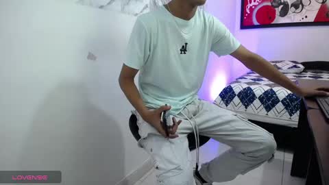 Snapshot of andressdean chatting on 12.16.24 Andres Dean online show from 12.16.24