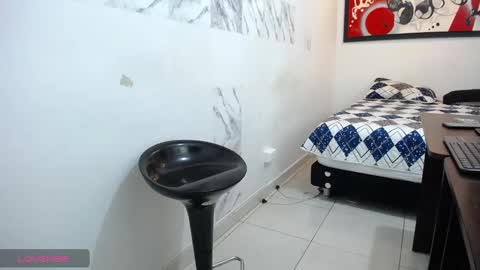 Snapshot of andressdean chatting on 12.17.24 Andres Dean online show from 12.17.24