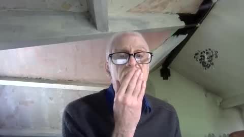 Snapshot of andrew160258 chatting on 05.08.26 Andrew online show from 05.08.26