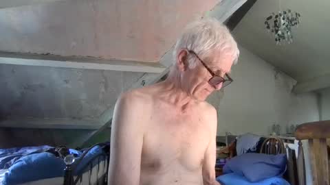 Snapshot of andrew160258 chatting on 06.27.26 Andrew online show from 06.27.26