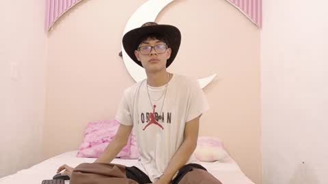  andrew  online show from 08.04.26