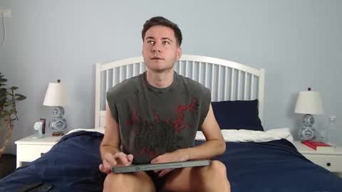 Snapshot of andrew2305 chatting on 09.25.25 Justin Andrew online show from 09.25.25