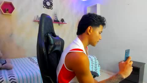 ANDREW online show from 12.21.25