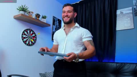 Andrew Diaz online show from 01.31.25