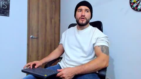 Andrew Diaz online show from 10.11.25