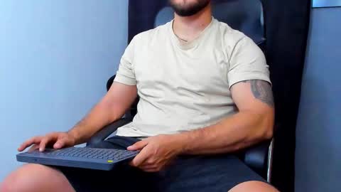 Andrew Diaz online show from 12.01.25