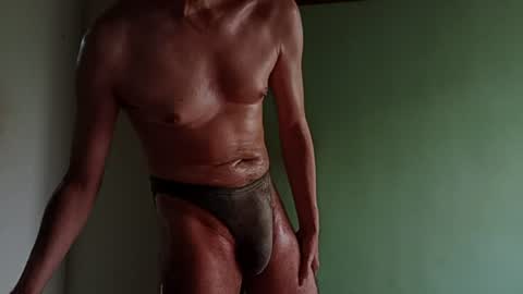 Snapshot of andrewmature chatting on 06.21.26 andrewmature online show from 06.21.26