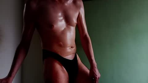 Snapshot of andrewmature chatting on 07.27.26 andrewmature online show from 07.27.26