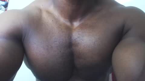 Snapshot of andrewoconnor__ chatting on 01.04.25 Andrew Oconnor online show from 01.04.25