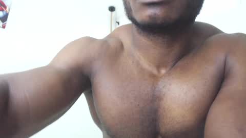 Snapshot of andrewoconnor__ chatting on 01.05.25 Andrew Oconnor online show from 01.05.25