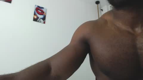 Snapshot of andrewoconnor__ chatting on 01.12.25 Andrew Oconnor online show from 01.12.25