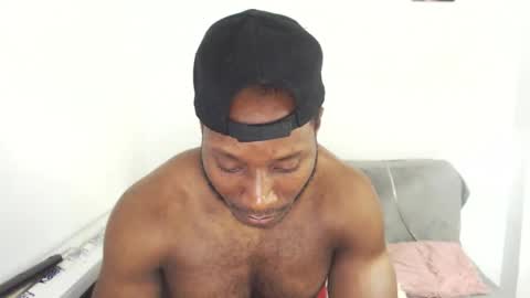 Snapshot of andrewoconnor__ chatting on 11.27.25 Andrew Oconnor online show from 11.27.25