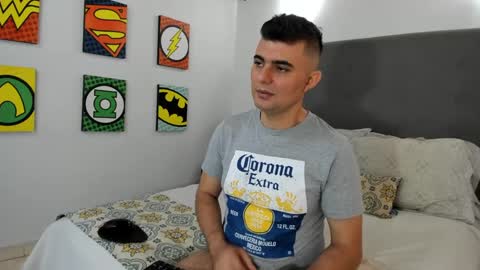 Snapshot of andrhes_muller chatting on 02.17.25 andrhes muller online show from 02.17.25