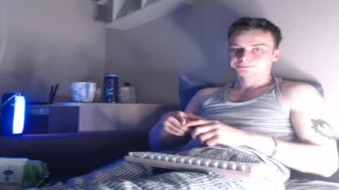 Snapshot of andrian_sweety chatting on 04.19.26 andrian_sweety online show from 04.19.26