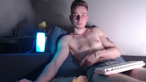 Snapshot of andrian_sweety chatting on 06.06.26 andrian_sweety online show from 06.06.26