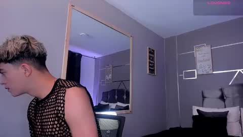 Snapshot of andrius_24 chatting on 01.25.25 online show from 01.25.25