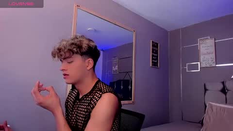 Snapshot of andrius_24 chatting on 01.26.25 online show from 01.26.25