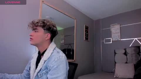 Snapshot of andrius_24 chatting on 01.27.25 online show from 01.27.25