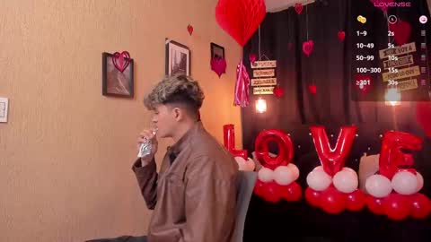 Snapshot of andrius_24 chatting on 02.14.25 online show from 02.14.25