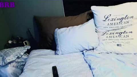 Snapshot of andrjoer chatting on 01.18.26 andrjoer online show from 01.18.26