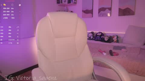 Victoria Senz  online show from 02.02.26