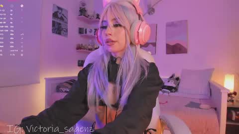 Victoria Senz  online show from 04.09.26