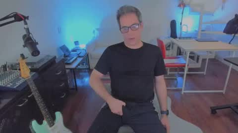 Snapshot of andy0pandi chatting on 09.17.25 Andrew online show from 09.17.25