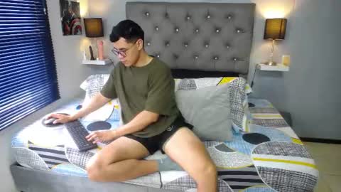 ANDY ESTEVEZ online show from 07.18.26
